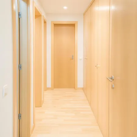 Airport Metro Olaias 888 Πανσιόν 3*