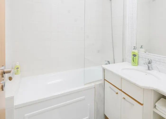 Airport Metro Olaias 888 Lisboa